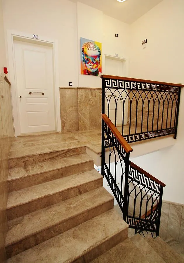 Cesme Kale Tas Apart شقة