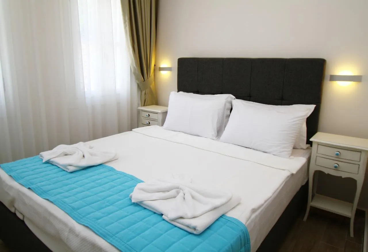 Cesme Kale Tas Apart 0*,  تركيا