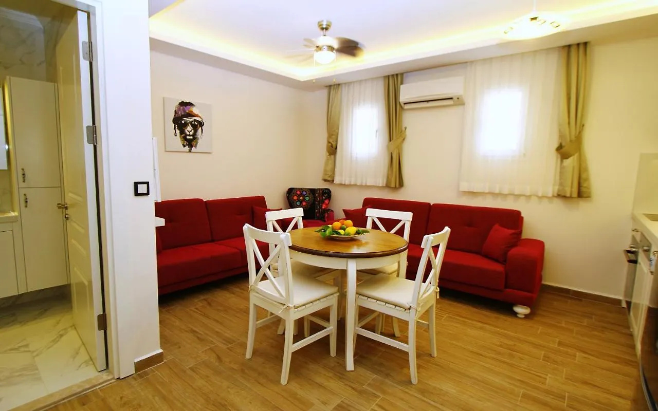 Cesme Kale Tas Apart تركيا