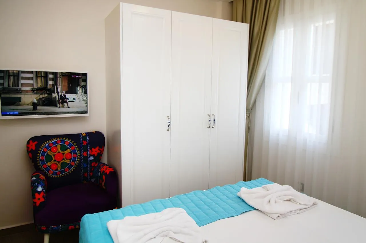 Cesme Kale Tas Apart 0*,  تركيا