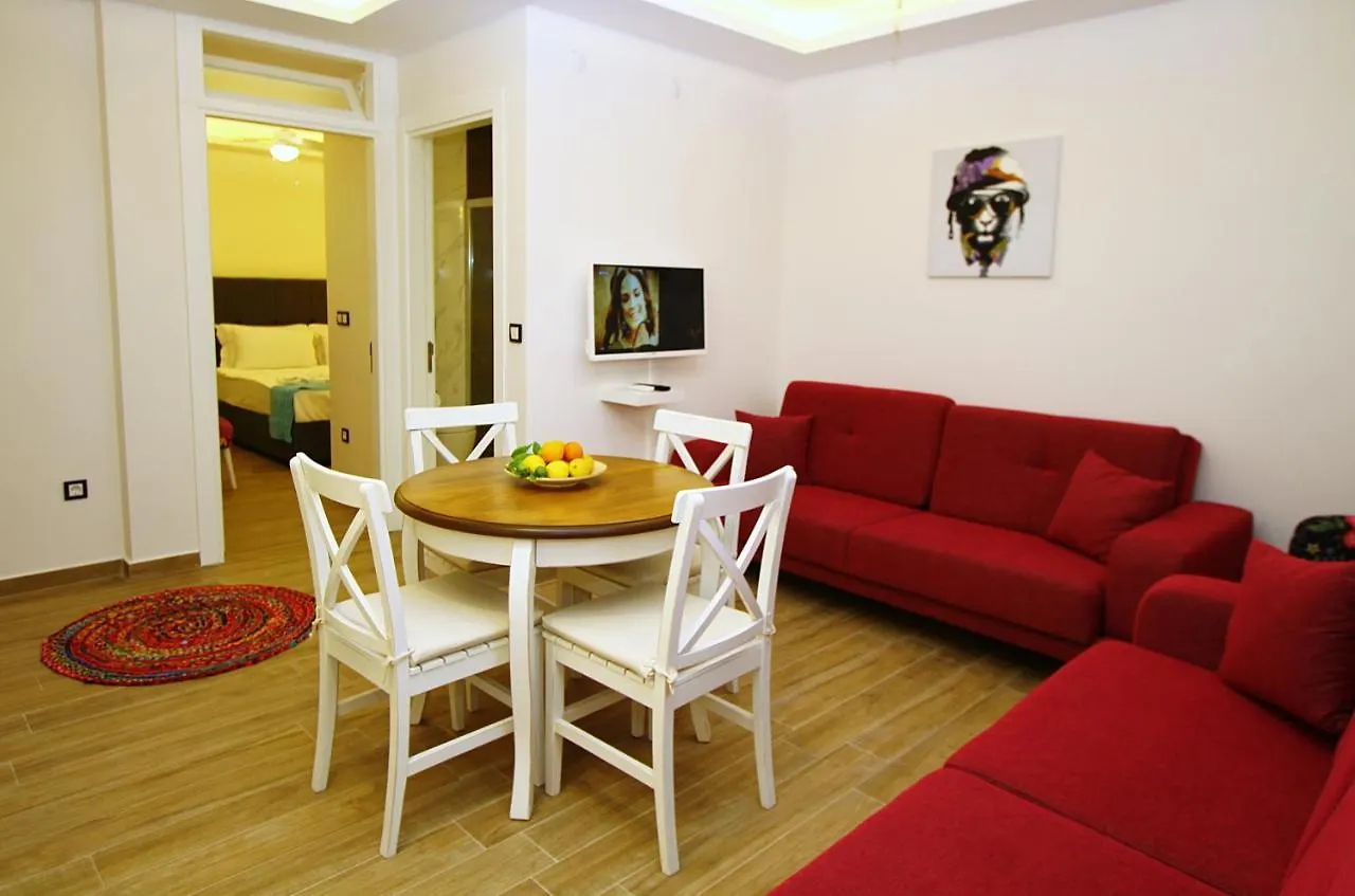 Cesme Kale Tas Apart شقة