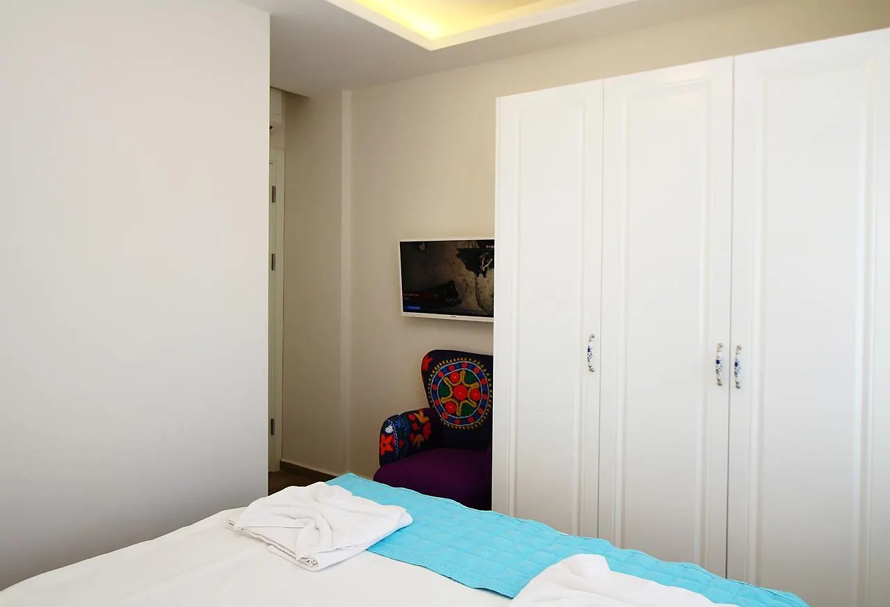 Cesme Kale Tas Apart شقة